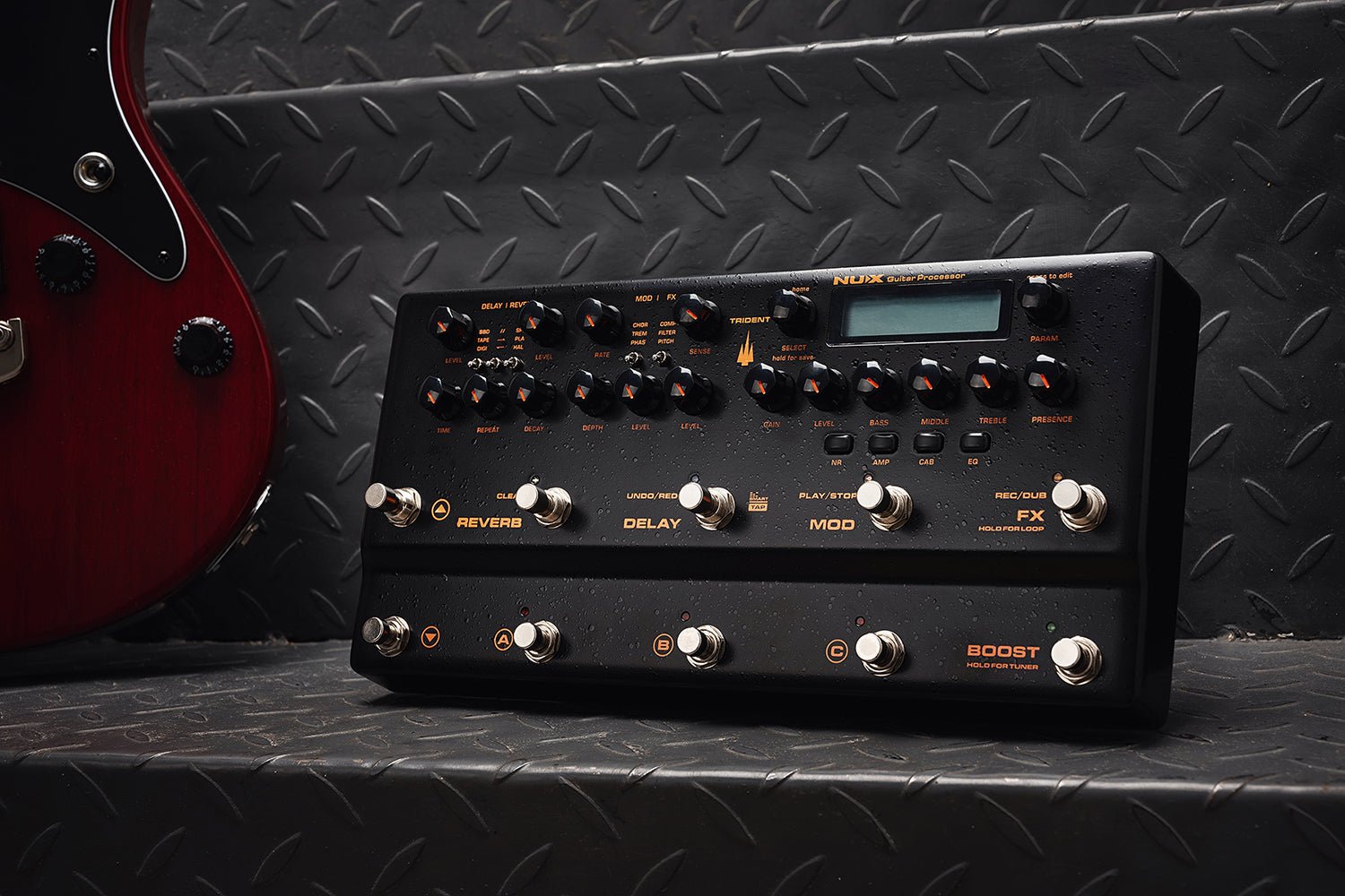 Trident Amp Simulator & Multi - FX Pedal - Apollo Music School