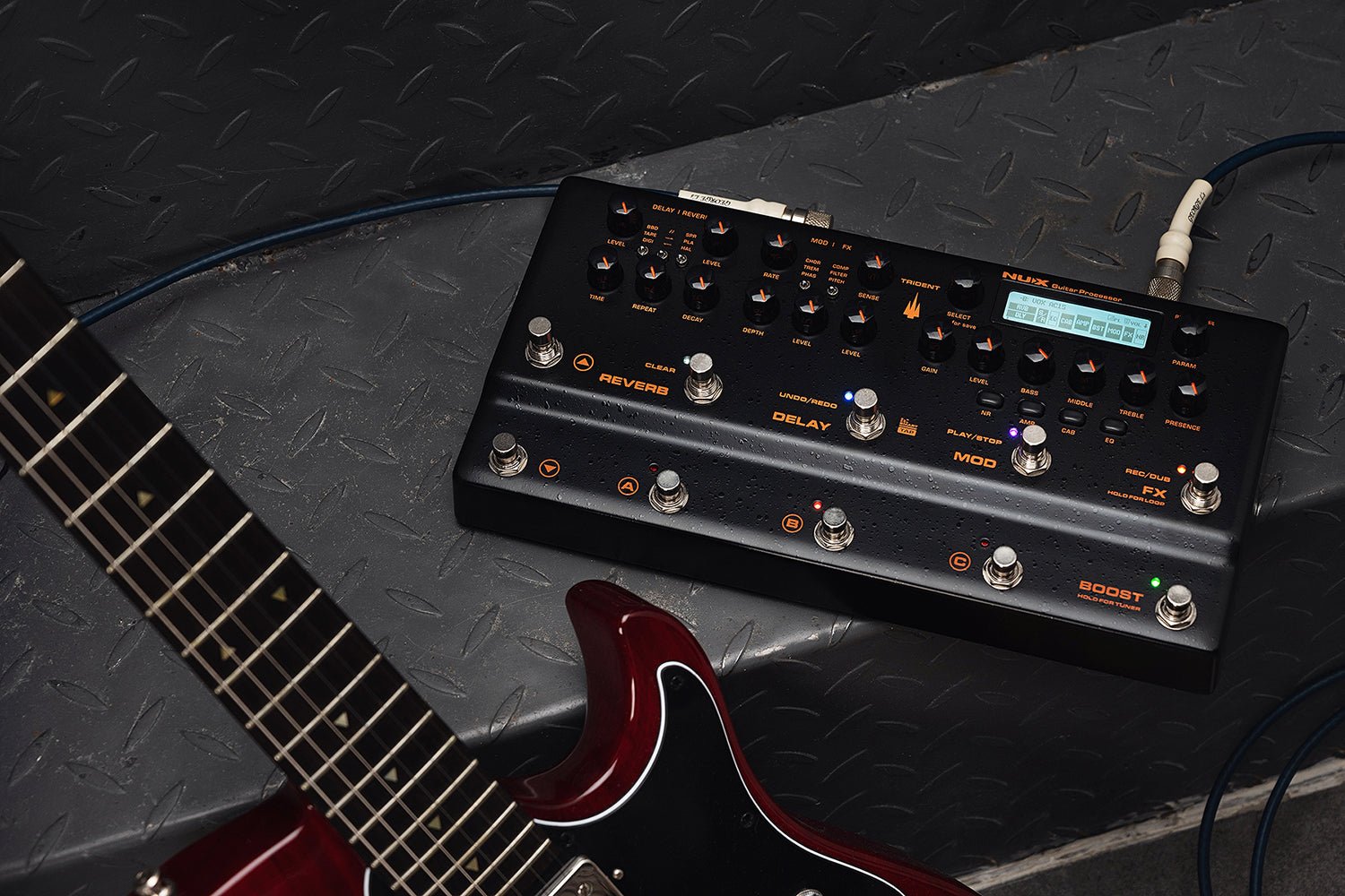 Trident Amp Simulator & Multi - FX Pedal - Apollo Music School