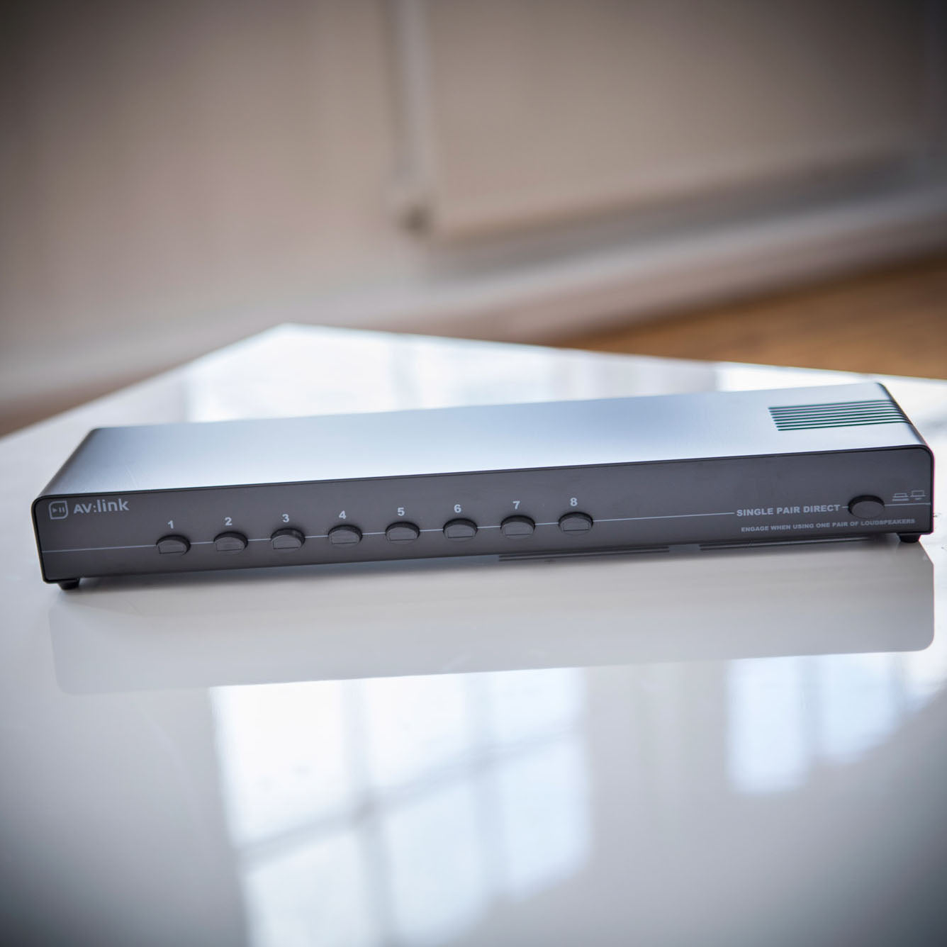 (UK version) 8 - way loudspeaker selector - Apollo Music School