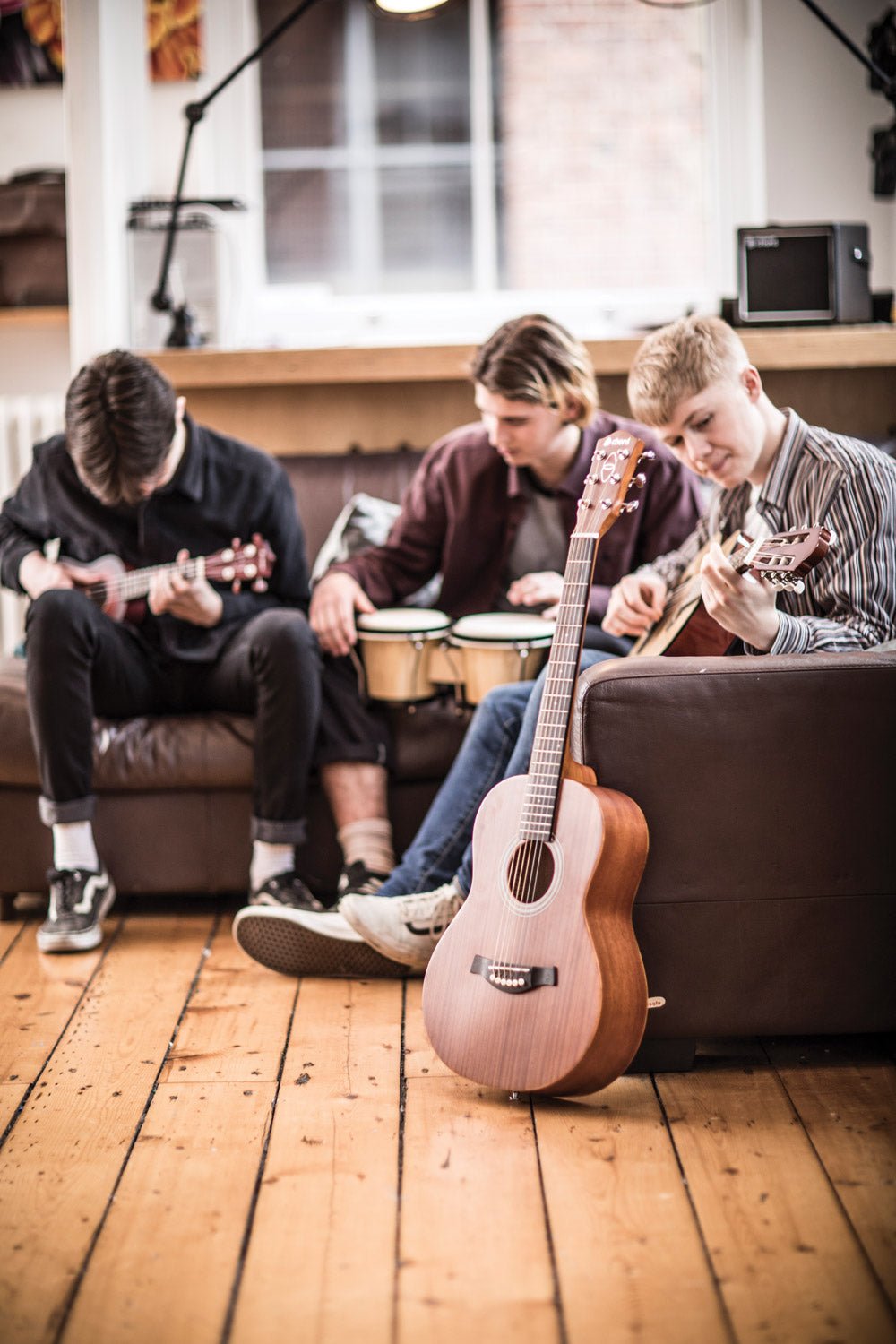 Sapele compact acoustic guitar - Apollo Music School