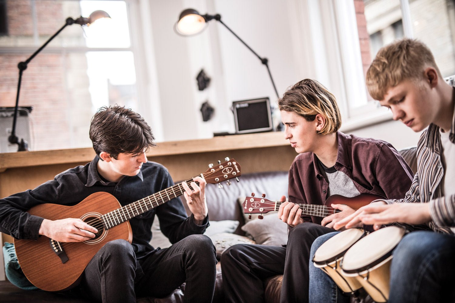 Sapele compact acoustic guitar - Apollo Music School