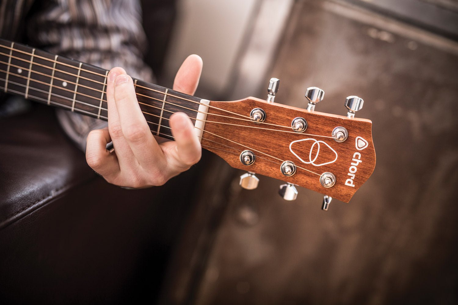 Sapele compact acoustic guitar - Apollo Music School