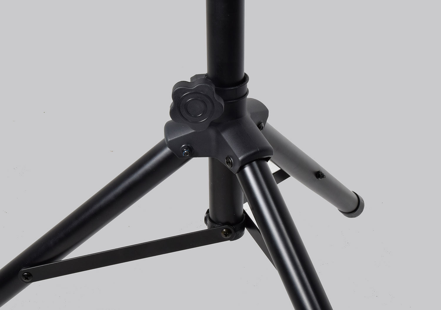 Short Speaker Stand Steel - Apollo Music School