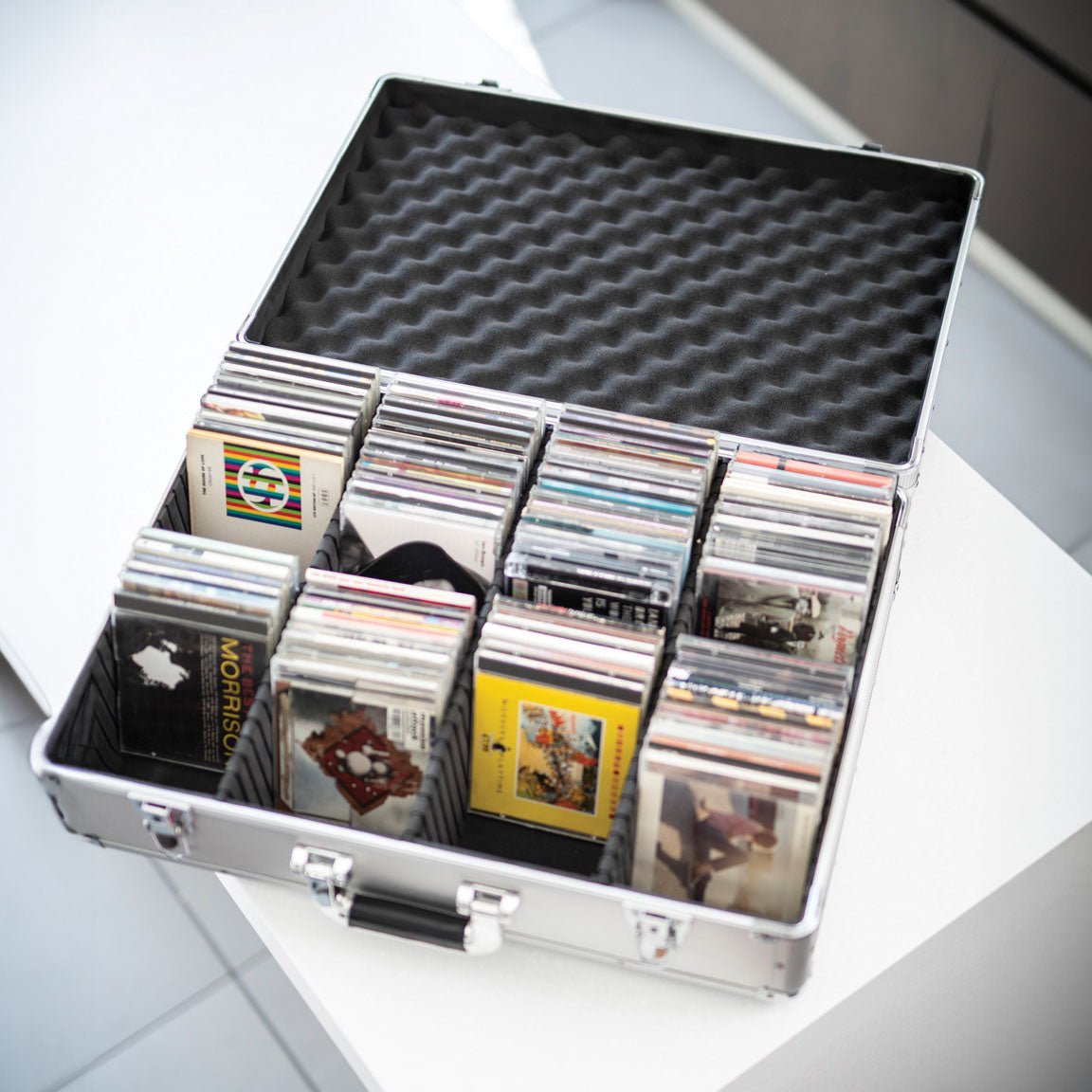 Aluminium CD flight case, 120 CDs - Apollo Music School